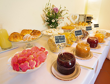 buffet-colazione-03-min.jpg